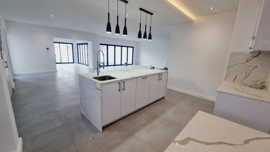 4 Bedroom Property for Sale in Sandown Western Cape